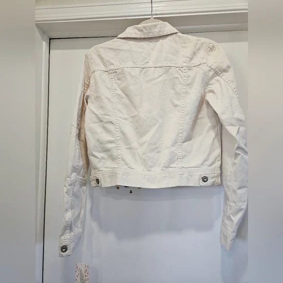 Free People Women's Optic White Cream Denim Jean Jacket- Size XS NWT - Picture 5 of 9
